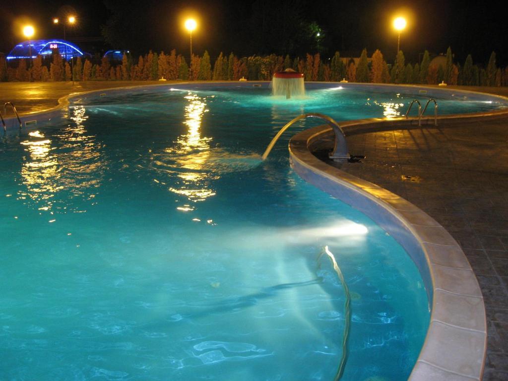 Hotel Relax Kovačica エクステリア 写真